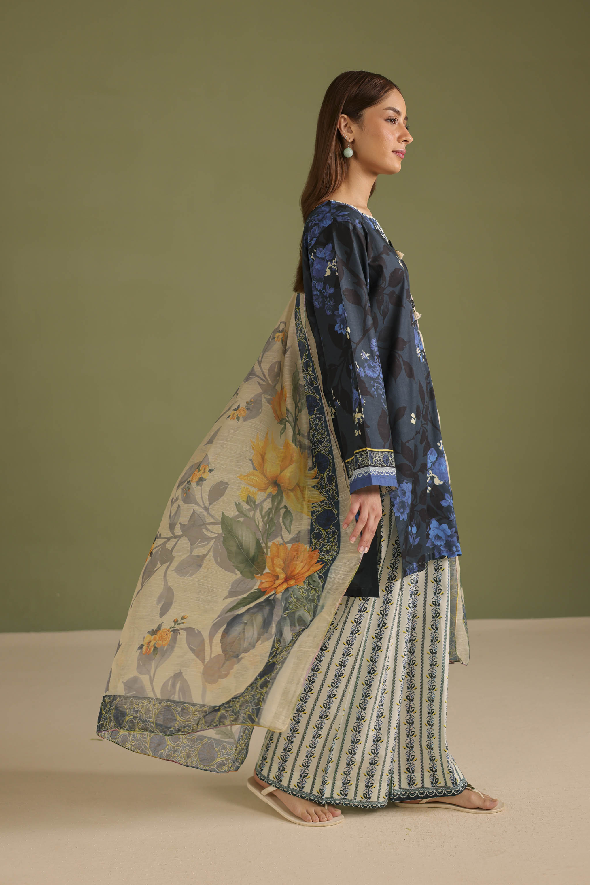 3PC Printed Lawn Suit - 42675