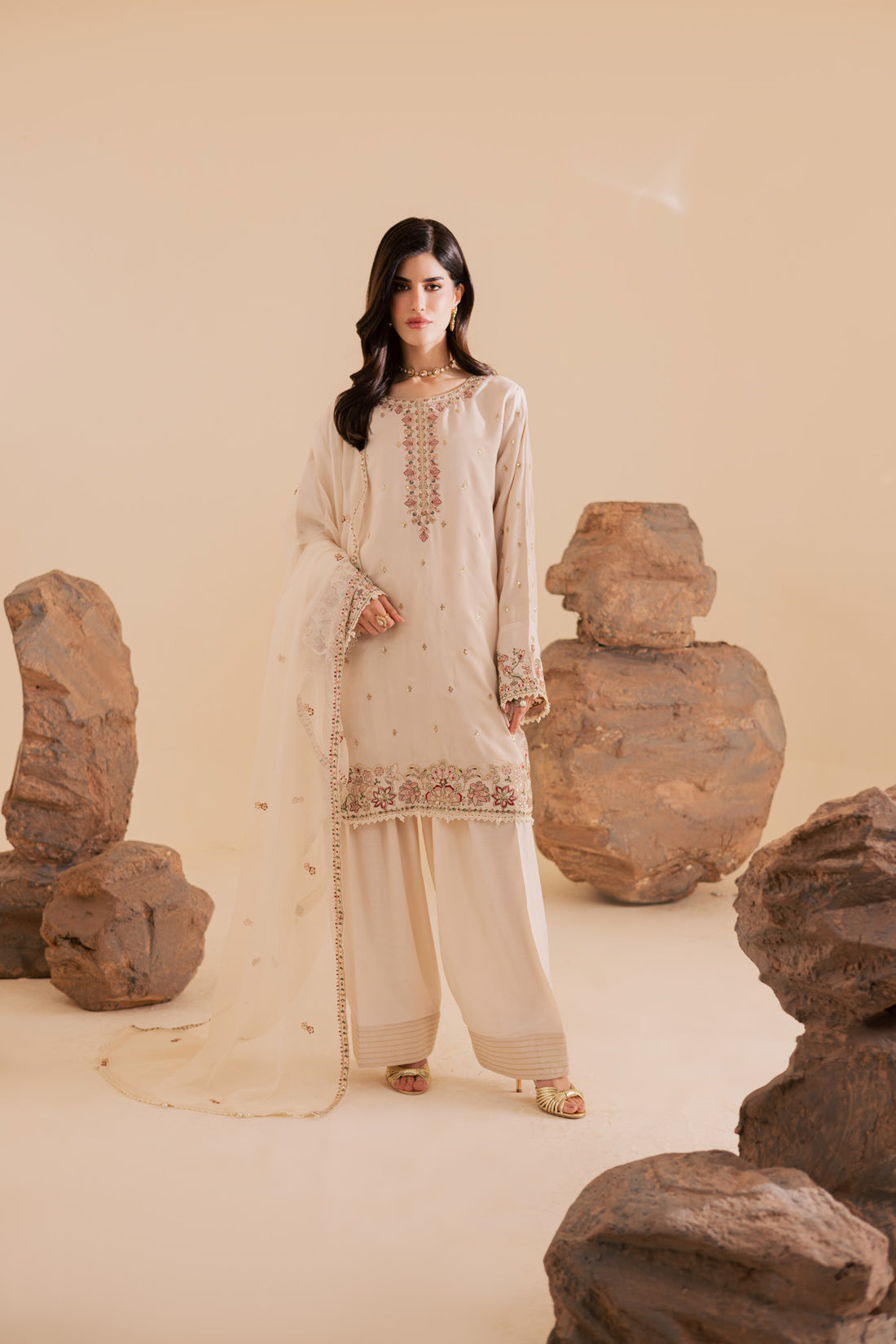 3PC Luxury Embroidered Dress- RSC08