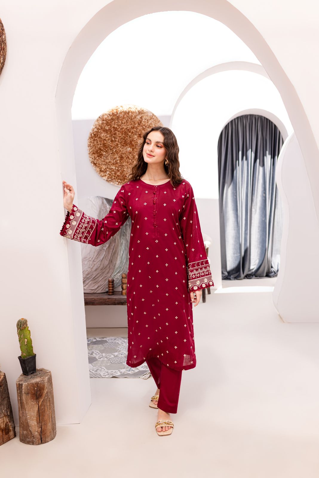 2PC Winter Embroidered Dress-1044 Silayi Pret 2PC Winter Embroidered Dress-1044 Silayi Pret
