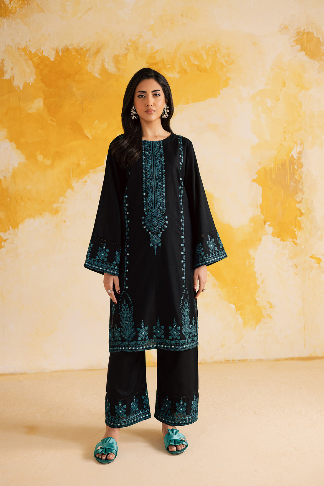 2PC LUXURY EMBROIDERED DRESS - 1102