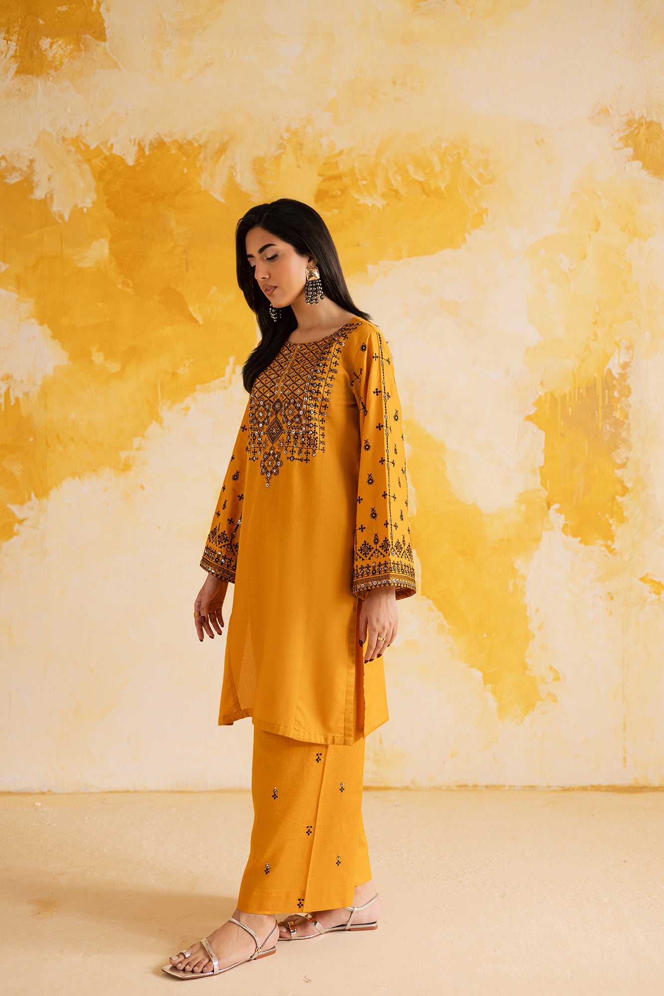 2PC LUXURY EMBROIDERED DRESS - 1117