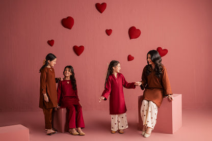 Kids 2PC Lawn Embroidered MSK 05 – Maroon