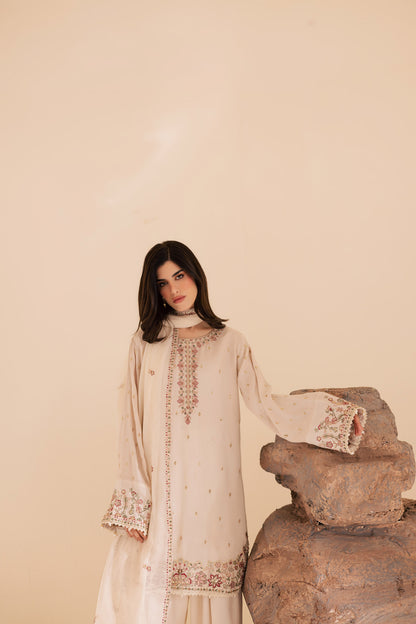 3PC Luxury Embroidered Dress- RSC08