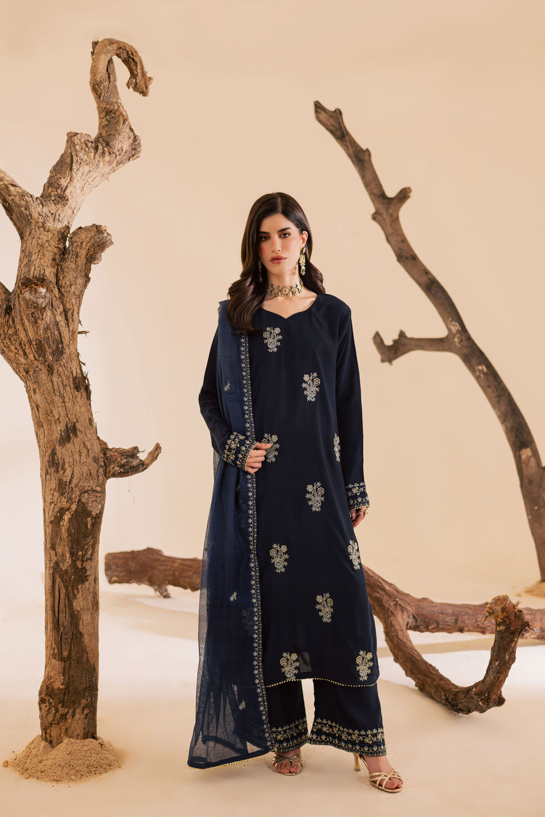 3PC Luxury Embroidered Dress- RSNB04