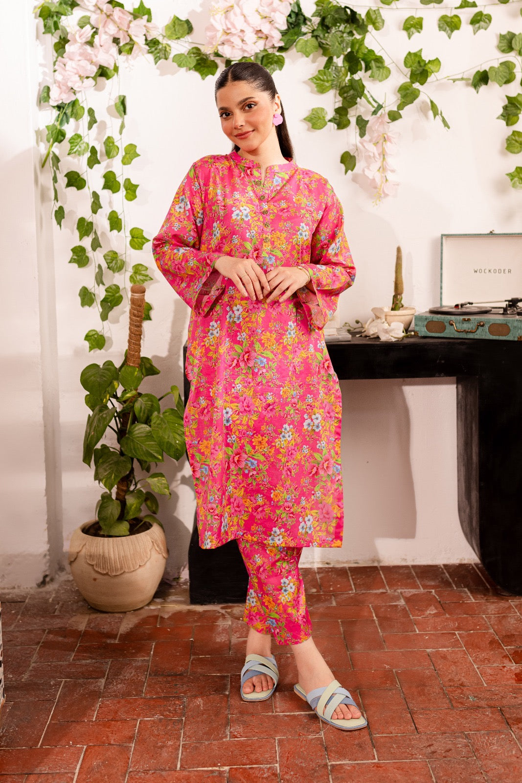 Unstitched 2PC Lawn Suit- PRT017