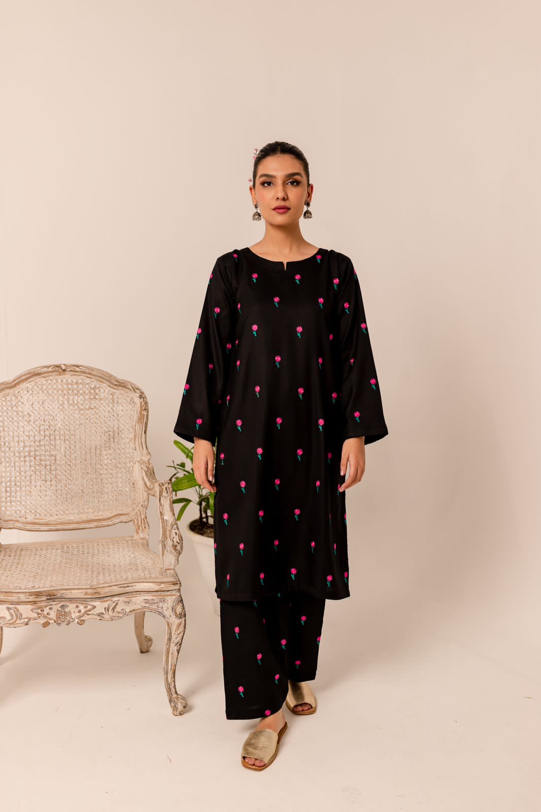 2PC Winters Embroidered Dress EM-BP14